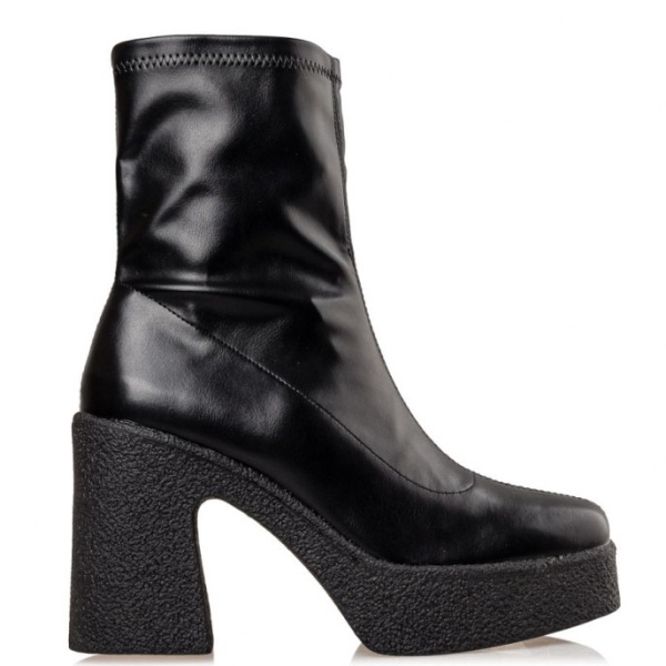 V23-16372-34-DSC_6784